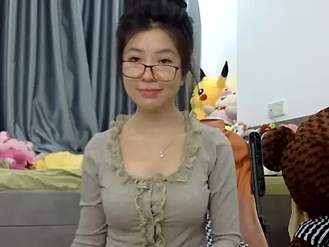 Snapshot of Cute_Ruby01 chatting on December 10, 2024, 4:38 pm Cute Ruby01 online show from December 10, 2024, 4:38 pm