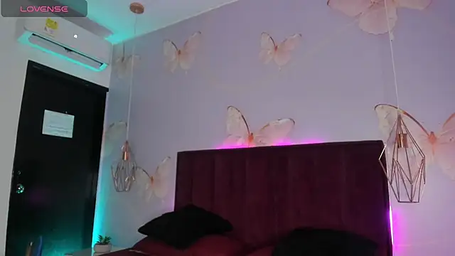 Vivi prinncess online show from February 25, 2026, 12:09 am