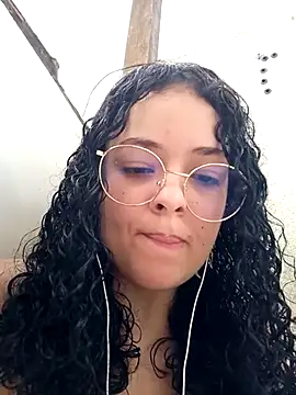 NinaSweet2 online show from March 11, 2025, 7:25 pm