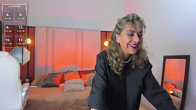 GraceElizabeth  online show from February 22, 2025, 11:46 pm