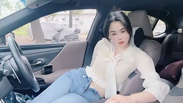 orla2021 online show from December 6, 2024, 1:07 am