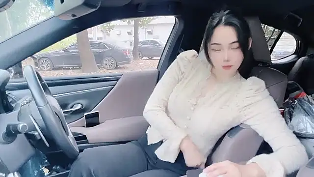 orla2021 online show from December 13, 2024, 12:53 am