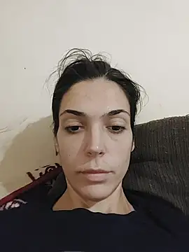 JoLeNe27 online show from November 10, 2025, 7:07 am