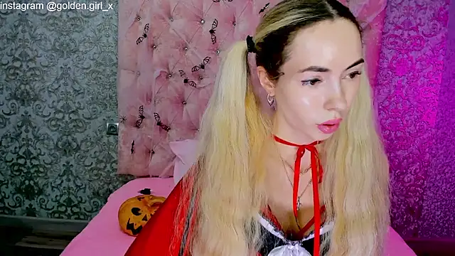 Akilla Queen online show from November 1, 2025, 2:02 am