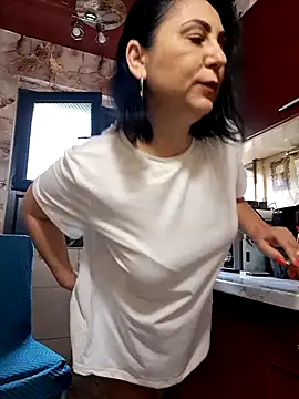 charrlote love online show from April 19, 2026, 2:38 pm