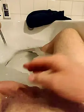 Snapshot of papiculo86 chatting on March 11, 2025, 12:44 am papiculo86 online show from March 11, 2025, 12:44 am