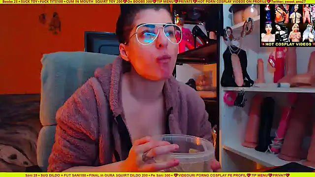 Snapshot of cuminmenowbbyx chatting on January 1, 2025, 6:06 pm cuminmenowbbyx online show from January 1, 2025, 6:06 pm