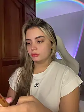 Miss valeriaa online show from June 23, 2026, 3:32 pm