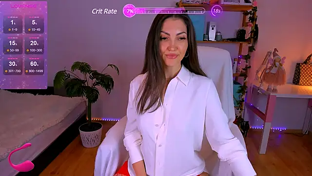 Snapshot of Teylor_Fly chatting on January 21, 2025, 11:35 am Teylor Fly online show from January 21, 2025, 11:35 am