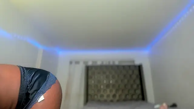 SashaMalone online show from January 12, 2026, 1:27 pm