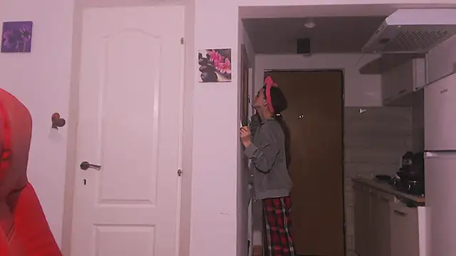 simyhvn online show from January 6, 2026, 6:28 am