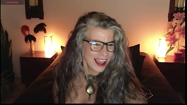 milfettefab online show from February 2, 2025, 8:57 am