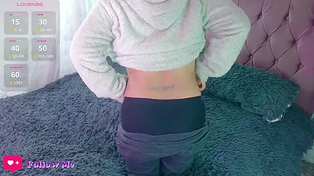 emma luna1986 online show from January 7, 2025, 3:46 am