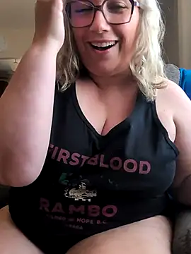Snapshot of Canadian_BBW chatting on July 8, 2026, 9:30 pm Canadian BBW online show from July 8, 2026, 9:30 pm
