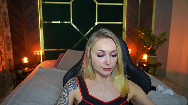 GraceCandy online show from March 5, 2025, 2:14 am