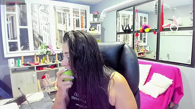 kagomme online show from January 11, 2025, 5:20 am