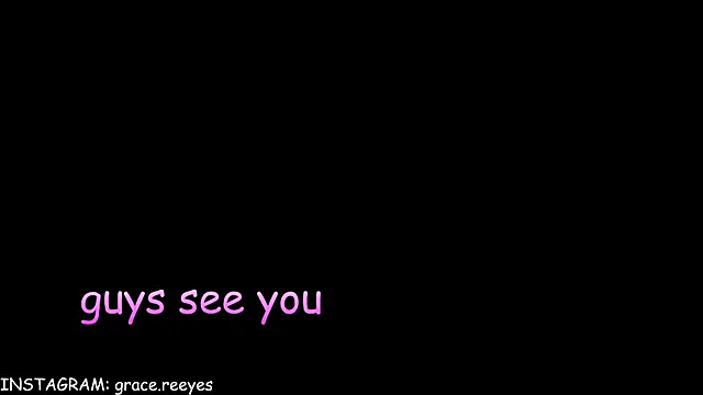 pamela reyes  online show from March 7, 2025, 8:55 pm