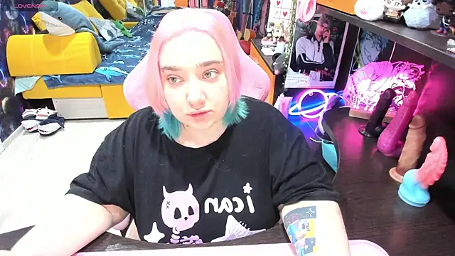 Softie Sofy online show from March 3, 2026, 3:45 am