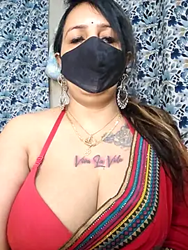 cute-tanvi online show from January 17, 2026, 1:10 am