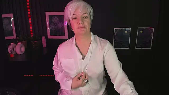 CarmenSoft online show from January 3, 2025, 11:44 pm