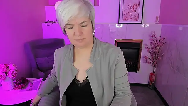 CarmenSoft online show from April 4, 2026, 9:07 am