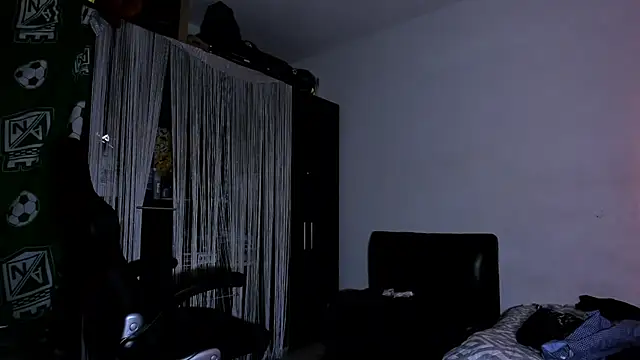 Snapshot of ares_sexxx chatting on June 6, 2026, 3:00 am ares sexxx online show from June 6, 2026, 3:00 am