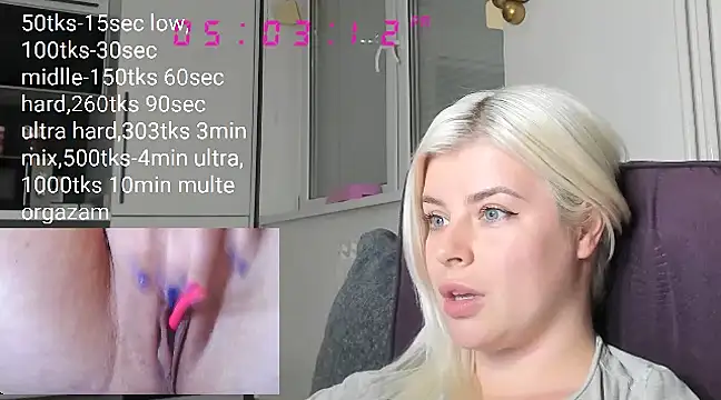 queenofthenighttt online show from March 22, 2025, 4:04 pm