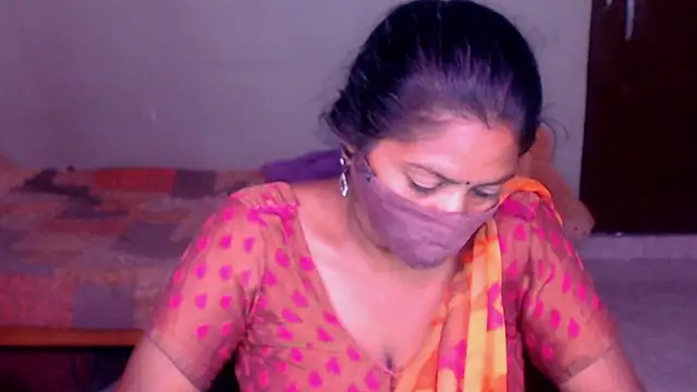 Snapshot of Novapol chatting on June 5, 2026, 5:58 am Novapol online show from June 5, 2026, 5:58 am