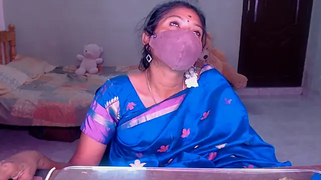 Snapshot of Novapol chatting on June 5, 2026, 4:45 pm Novapol online show from June 5, 2026, 4:45 pm