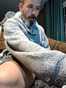 Snapshot of 207RCCam chatting on March 2, 2026, 9:32 pm 207RCCam online show from March 2, 2026, 9:32 pm