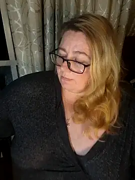 Iceprincess2bad4u online show from March 4, 2026, 6:14 pm