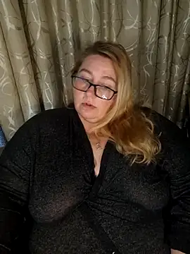 Iceprincess2bad4u online show from March 8, 2026, 5:28 pm