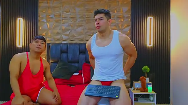 FelipeAndMarcello3 online show from March 12, 2025, 2:56 pm