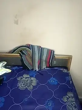 Snapshot of Sweet-Berry chatting on December 25, 2024, 5:37 pm Sweet-Berry online show from December 25, 2024, 5:37 pm