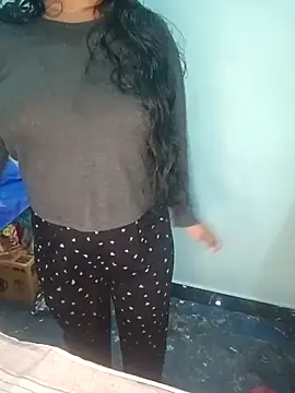 Snapshot of Sweet-Berry chatting on February 20, 2026, 6:48 am Sweet-Berry online show from February 20, 2026, 6:48 am