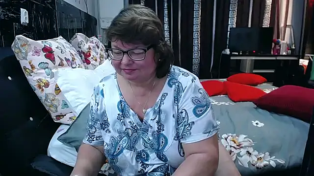 Snapshot of SweetMommaX chatting on April 30, 2026, 8:57 pm SweetMommaX online show from April 30, 2026, 8:57 pm