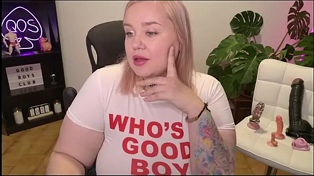 MargotGrey online show from July 3, 2026, 2:12 pm