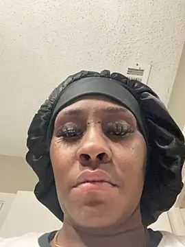 Snapshot of Foreignthababyy chatting on November 14, 2025, 6:12 am Foreignthababyy online show from November 14, 2025, 6:12 am