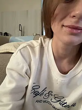 Snapshot of -AngelAri- chatting on June 14, 2026, 1:02 pm -AngelAri- online show from June 14, 2026, 1:02 pm