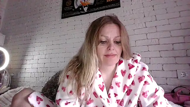 Snapshot of Angel_girllovemy chatting on February 17, 2026, 8:55 am Angel girllovemy online show from February 17, 2026, 8:55 am