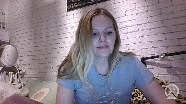 Snapshot of Angel_girllovemy chatting on February 27, 2026, 5:35 pm Angel girllovemy online show from February 27, 2026, 5:35 pm