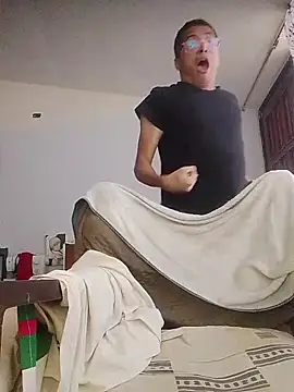 Snapshot of Mghty-cockl88 chatting on February 1, 2026, 4:27 pm Mghty-cockl88 online show from February 1, 2026, 4:27 pm