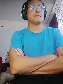 Snapshot of Mghty-cockl88 chatting on February 2, 2026, 5:00 pm Mghty-cockl88 online show from February 2, 2026, 5:00 pm