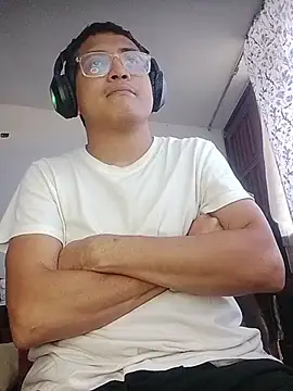 Snapshot of Mghty-cockl88 chatting on February 20, 2026, 4:40 pm Mghty-cockl88 online show from February 20, 2026, 4:40 pm