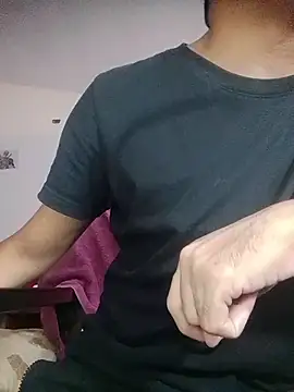 Snapshot of Mghty-cockl88 chatting on March 27, 2026, 1:33 pm Mghty-cockl88 online show from March 27, 2026, 1:33 pm