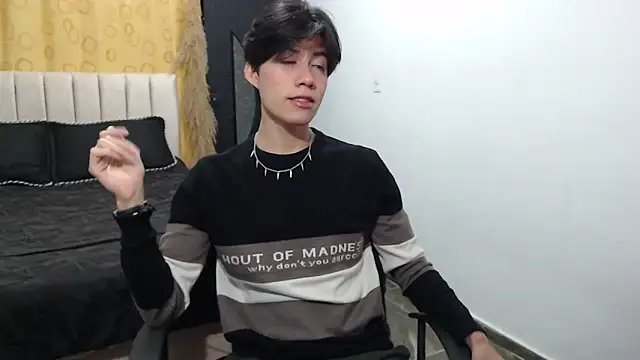 Elio-cam online show from December 7, 2024, 8:11 am