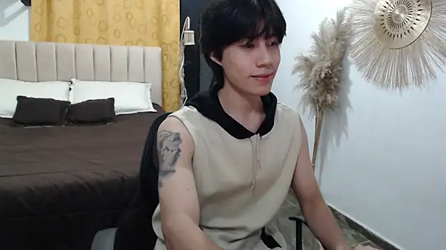 Snapshot of Elio-cam chatting on June 7, 2026, 5:22 am Elio-cam online show from June 7, 2026, 5:22 am
