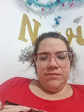 karlythothxh online show from November 12, 2025, 4:18 pm