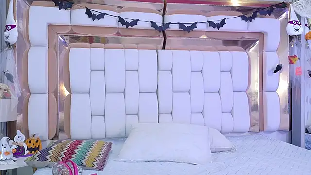 sexysistter online show from October 11, 2025, 12:26 pm