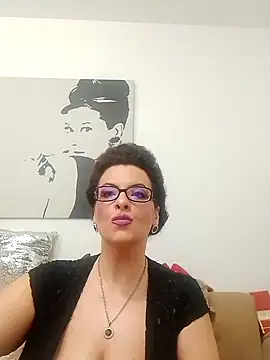 Snapshot of RebeccaNoble chatting on March 2, 2025, 1:26 am RebeccaNoble online show from March 2, 2025, 1:26 am